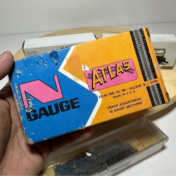 Norfolk And Western 952 2 Southern Pacific Tank Cars N Gauge Atlas Track Lot - Picture 5 of 13